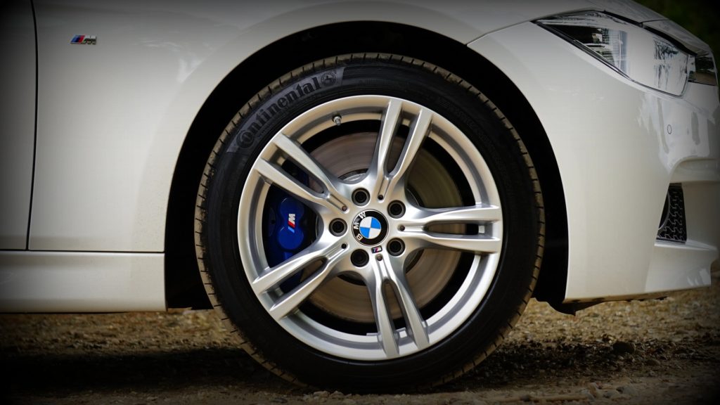 BMW G20型 320d Xdrive Mスポーツ 装着可能スタッドレスタイヤ | くら 